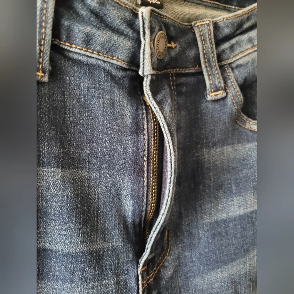Judy Blue Medium Wash High Rise Raw Hem Wide Leg Crop Stretch Denim Jeans 11/30 - Picture 7 of 11